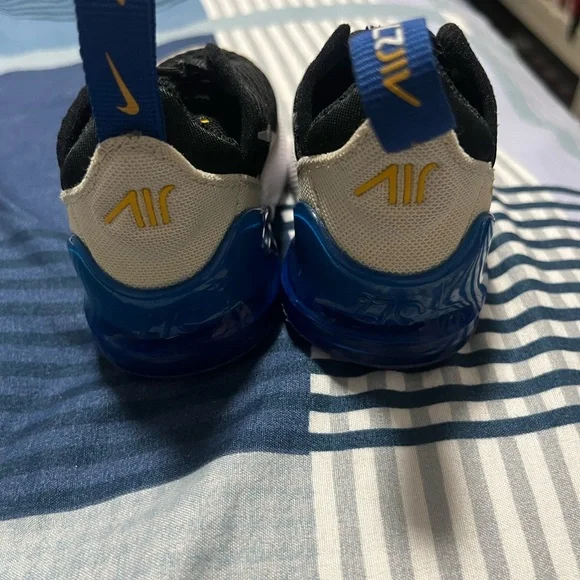 Nike Kids Black and White Sneakers with Blue Accents - Picture 4 of 4